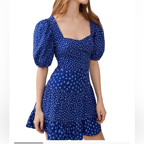 French Connection Dresses & Skirts - FRENCH CONNECTION Sweetheart Puff Sleeve Mini Dress